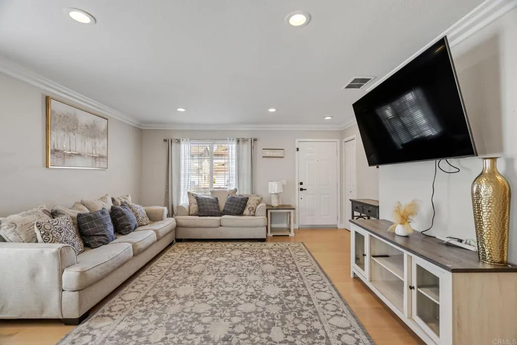 https://cdn.realtyfeed.com/cdn/127/306779895/b15d31b85832c6e9565a72a3b649a25a.webp