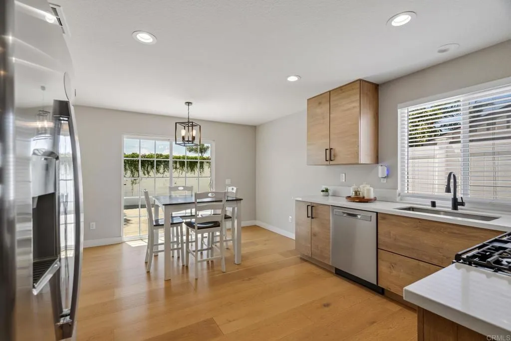 https://cdn.realtyfeed.com/cdn/127/306779895/cc36bc15408aac7609a465dac61b428d.webp
