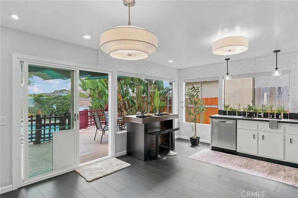 https://cdn.realtyfeed.com/cdn/127/306779906/35ec86c5600d856797d4bf6db1bfa48a.webp
