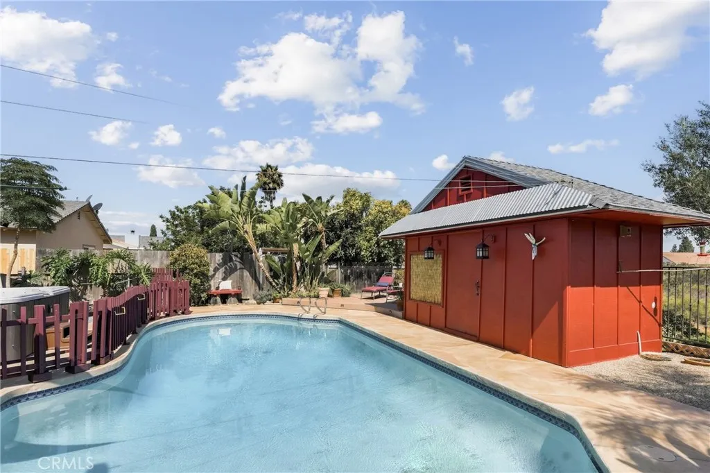 https://cdn.realtyfeed.com/cdn/127/306779906/e11a49ede069268383f1e1feffd03deb.webp