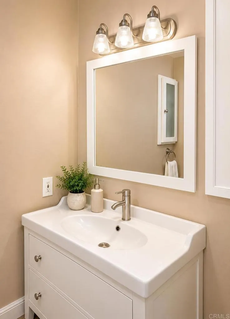 844 Raintree Place, Vista, CA 92084 - Photo 5 of 11, Vista, CA