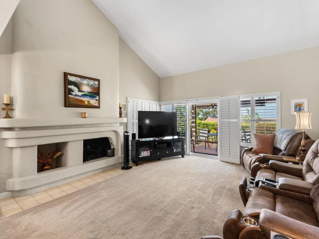 https://cdn.realtyfeed.com/cdn/127/306779960/2be54531393462409b60378e561ac096.webp