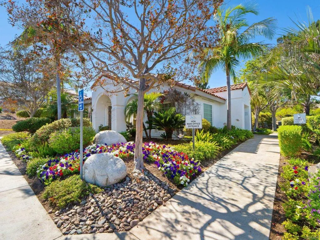 https://cdn.realtyfeed.com/cdn/127/306779960/67c7a44dfd95768cfaa3c0a5c4756fdb.webp