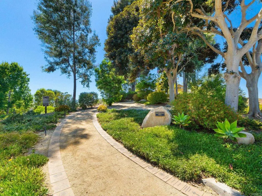 https://cdn.realtyfeed.com/cdn/127/306779960/87773a232b66d96fea7f0a9a743e3d1b.webp