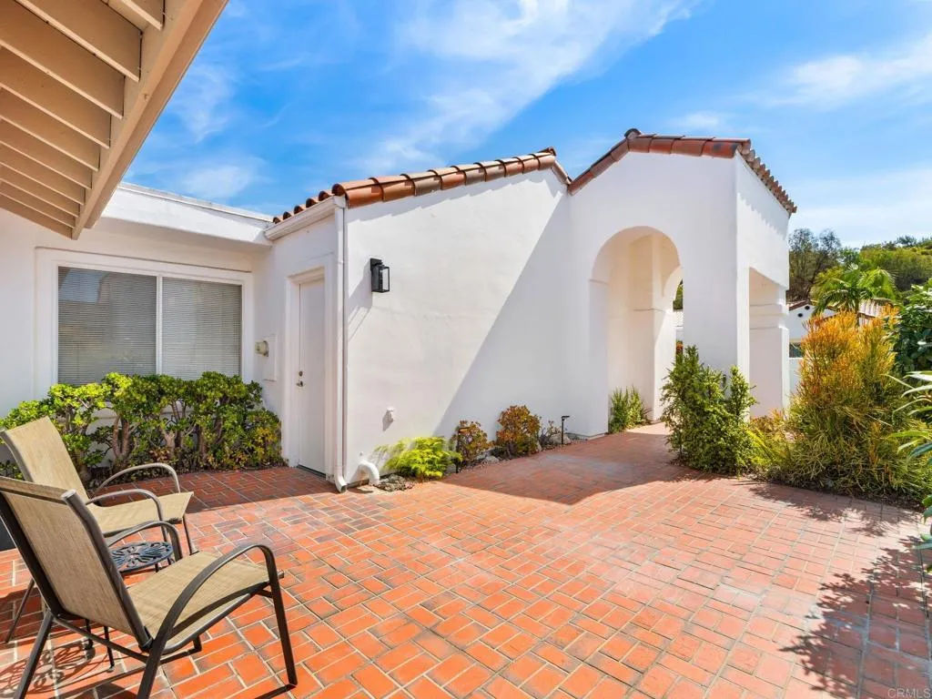 https://cdn.realtyfeed.com/cdn/127/306779960/a214c55d50a0bcb129fc01bb355947f3.webp