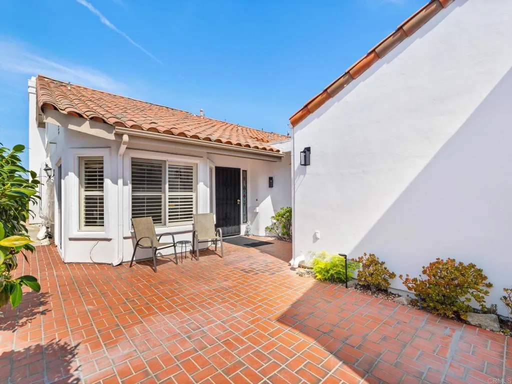 https://cdn.realtyfeed.com/cdn/127/306779960/cb3ffc14894c821d420089d22a61eda5.webp