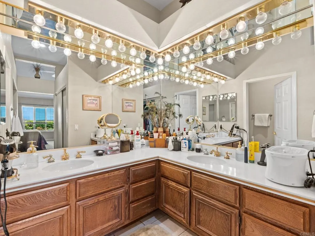 https://cdn.realtyfeed.com/cdn/127/306779960/febf2268c03b27cb9ee282899ee4148b.webp