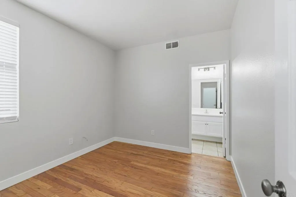https://cdn.realtyfeed.com/cdn/127/306779974/2cab0ef3f8affccd0325747f6149e1da.webp