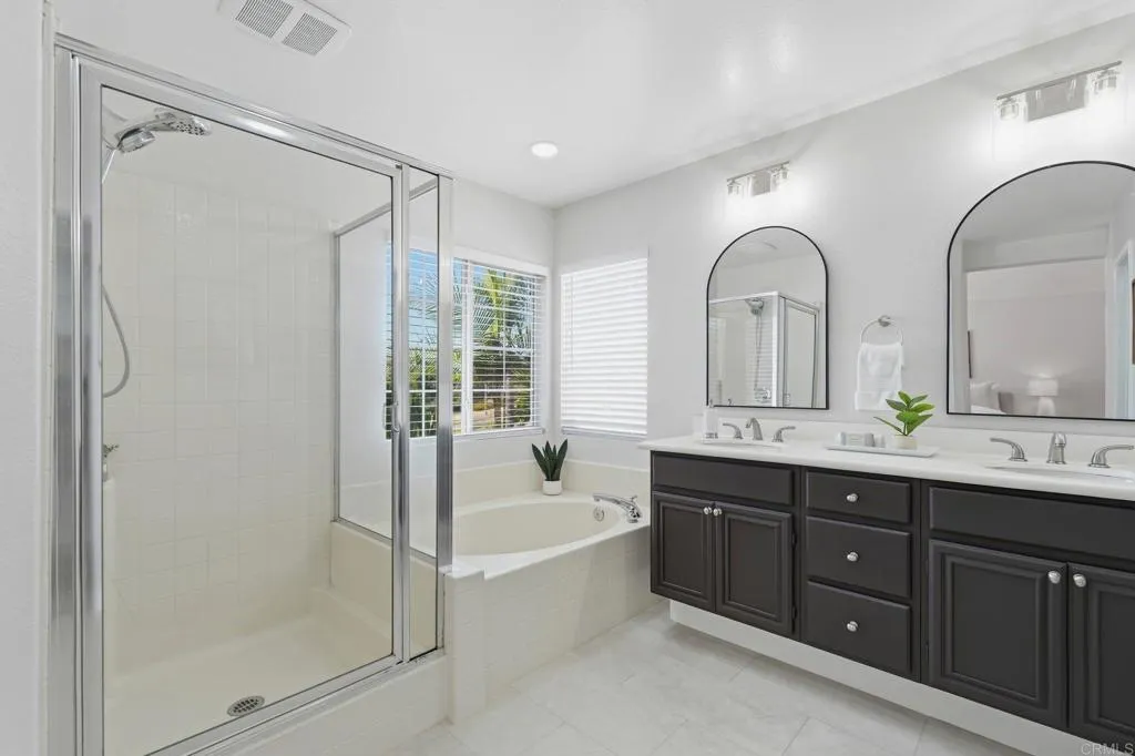https://cdn.realtyfeed.com/cdn/127/306779974/389f432e7ee076d06d04a75d329daf1d.webp