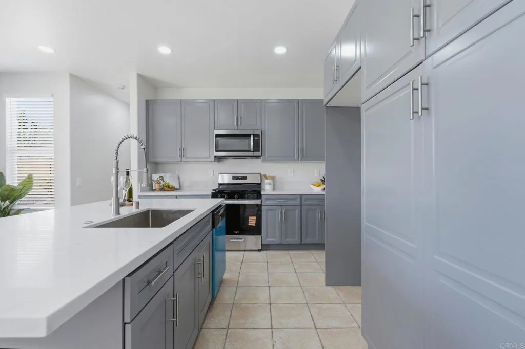 https://cdn.realtyfeed.com/cdn/127/306779974/472458bd898ca1231fe1b8199ad5eb06.webp