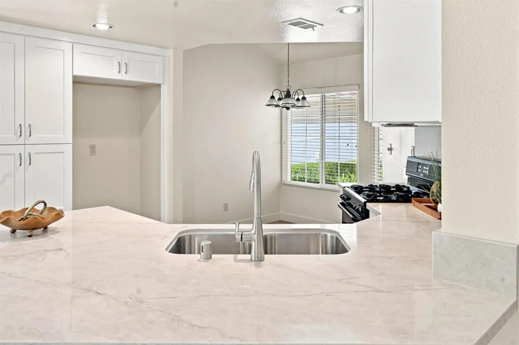Photo #11: PTP2605732 Listing: Photo #11