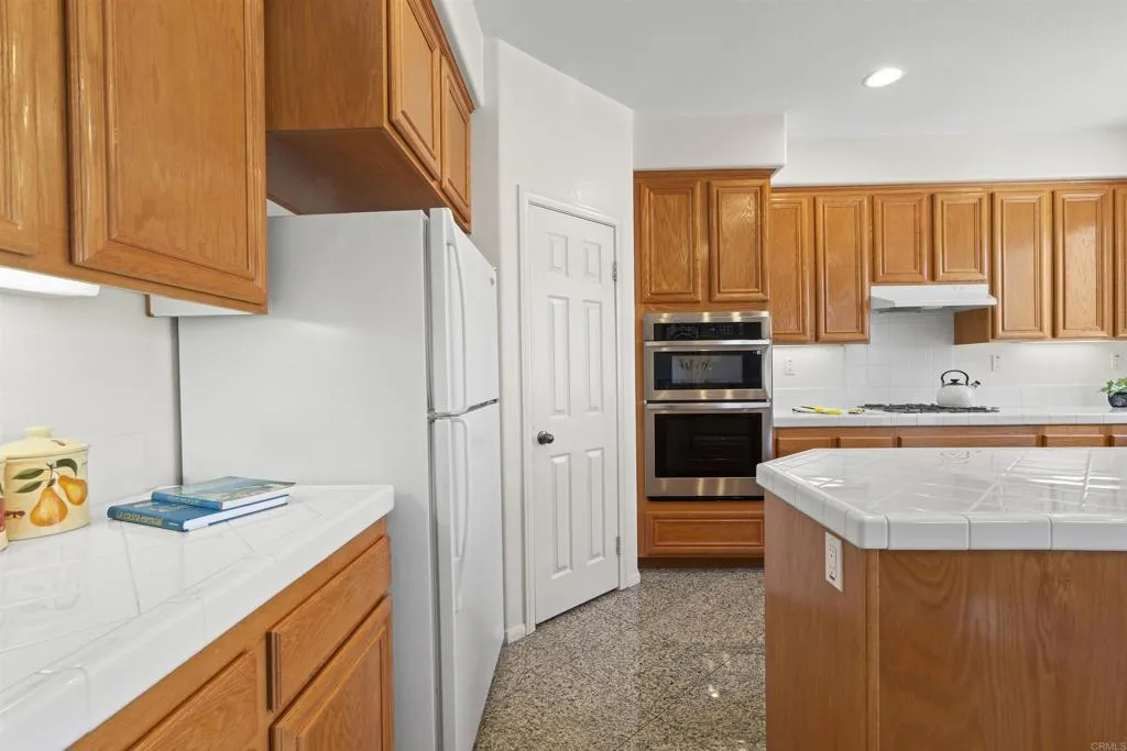 https://cdn.realtyfeed.com/cdn/127/306780033/3db4bf29e3b5cd0d17526c0ef9058ce4.webp