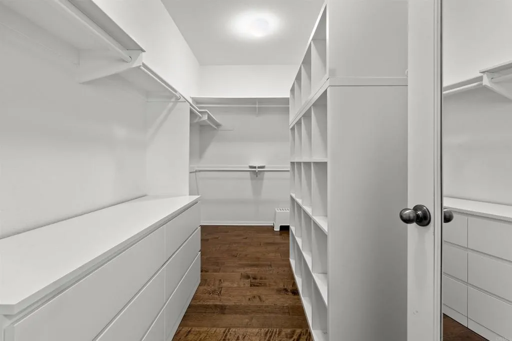 https://cdn.realtyfeed.com/cdn/127/306780033/59c52179ce5a0e94174f3ad57942f568.webp