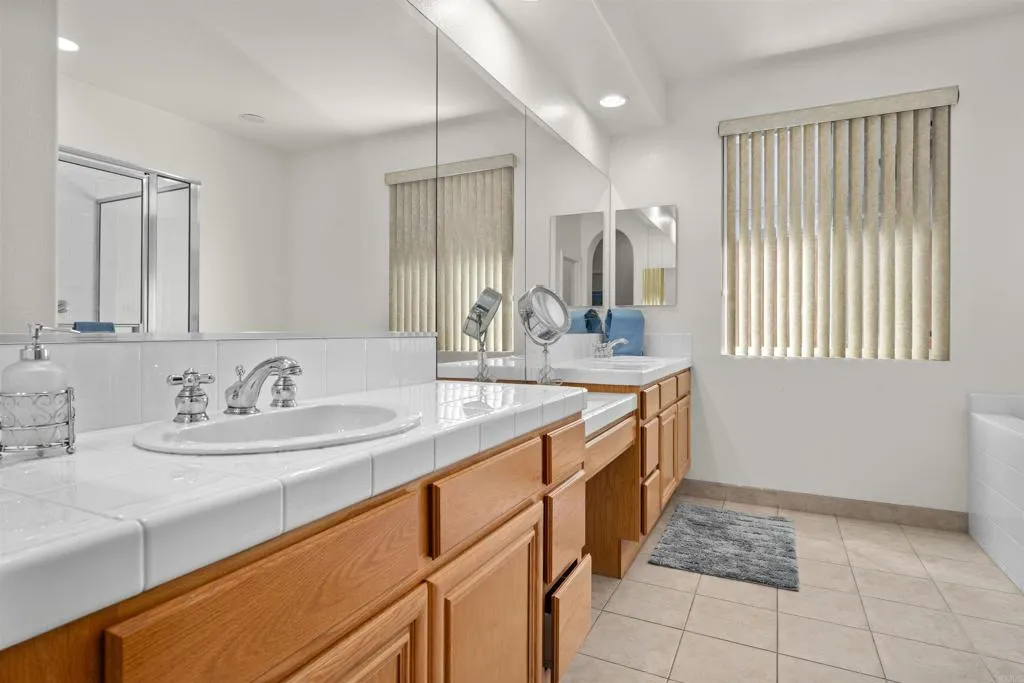 https://cdn.realtyfeed.com/cdn/127/306780033/6803edd9b67431d0c40702f2c259a5bd.webp
