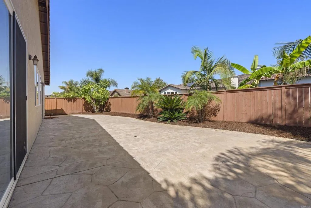 https://cdn.realtyfeed.com/cdn/127/306780033/ae0cf42b2390294e0682fc7af94a1e38.webp