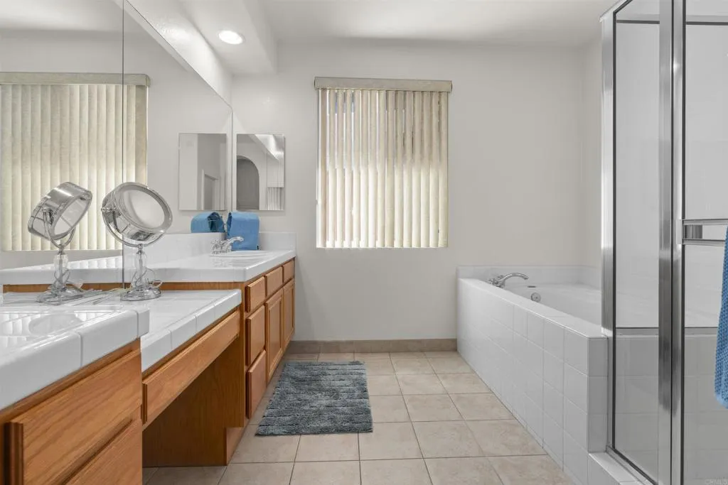 https://cdn.realtyfeed.com/cdn/127/306780033/e8c04d1d9e3893c6630758cc9c978488.webp