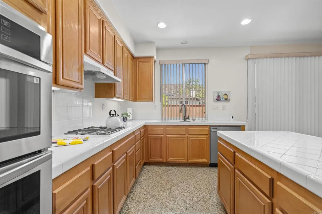 https://cdn.realtyfeed.com/cdn/127/306780033/fb39ab3898fa517fc9e2c2dd6c828de5.webp