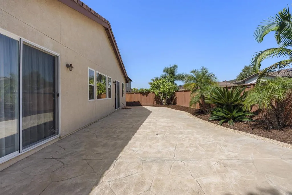 https://cdn.realtyfeed.com/cdn/127/306780033/fc1564edd01fd8fbfdddfb7d293186ad.webp