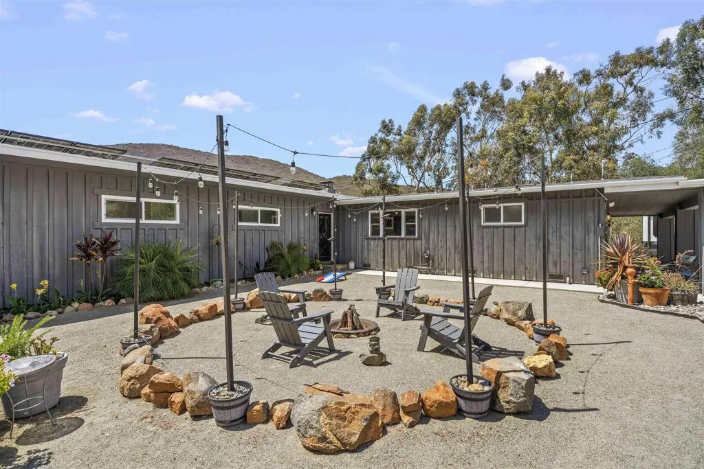 https://cdn.realtyfeed.com/cdn/127/306780038/156768c382040b8776de66203f28672e.webp