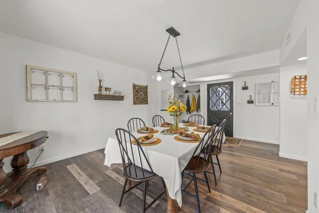 https://cdn.realtyfeed.com/cdn/127/306780038/22d4075ff2122d5f7f49c48c95baa1cb.webp