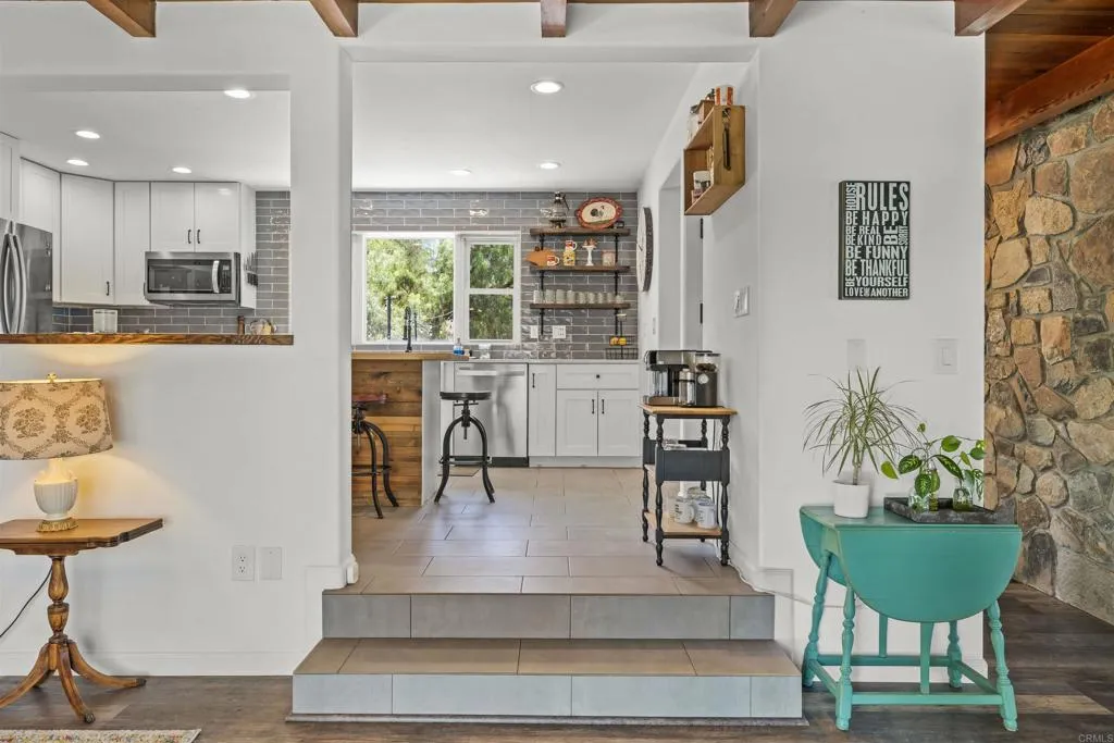 https://cdn.realtyfeed.com/cdn/127/306780038/2ca8857c9d511ea526b6ecc30ae67b30.webp