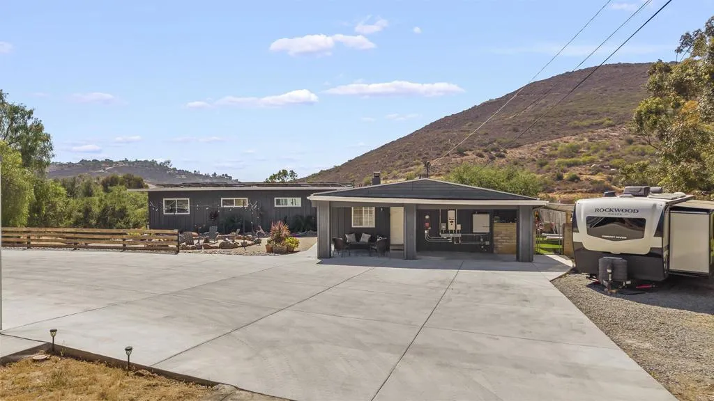 https://cdn.realtyfeed.com/cdn/127/306780038/4e1c9d31aa3a6e982136244b3b26e1de.webp