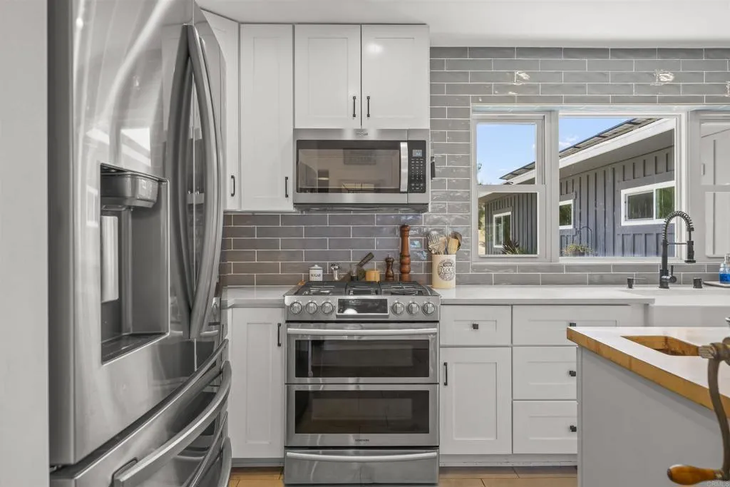 https://cdn.realtyfeed.com/cdn/127/306780038/846ea251086b57fb212b0a568a5cdcbe.webp