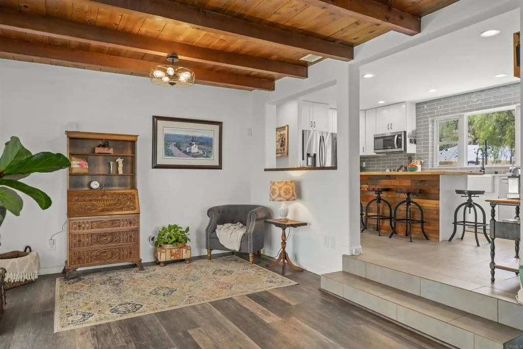https://cdn.realtyfeed.com/cdn/127/306780038/98eb7d86949524c646c81f6a26617fc1.webp