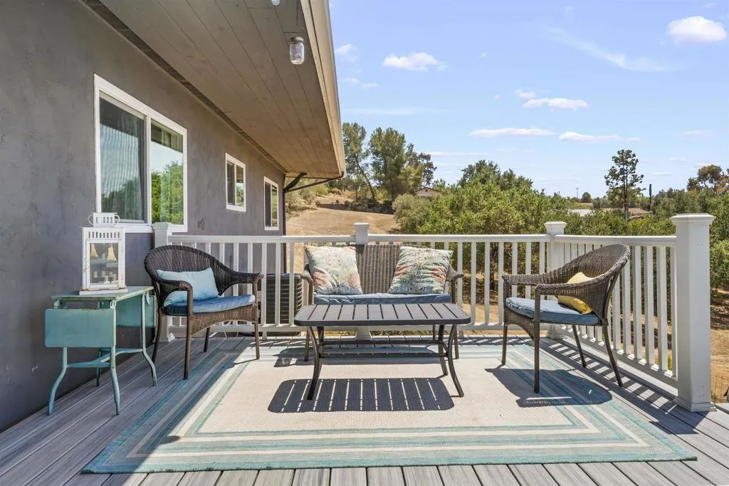 https://cdn.realtyfeed.com/cdn/127/306780038/bf6116928f99d76e767d09adf6959dec.webp