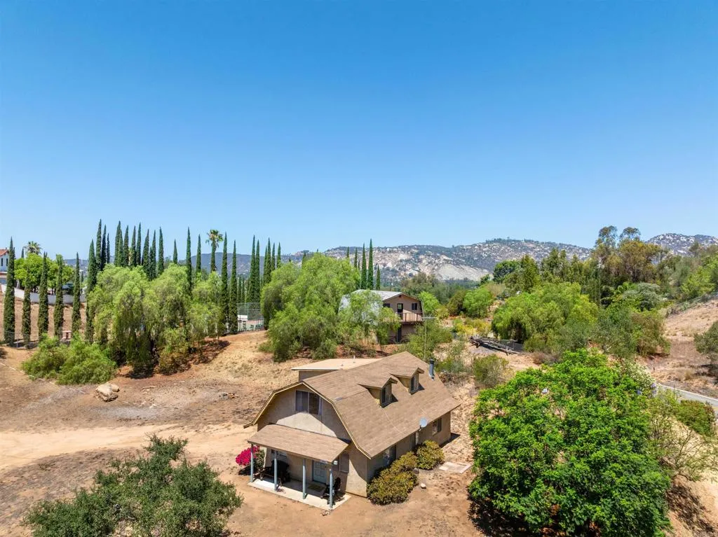 5505 Rainbow Heights Road, Fallbrook, CA 92028 - Main photo, Fallbrook, CA