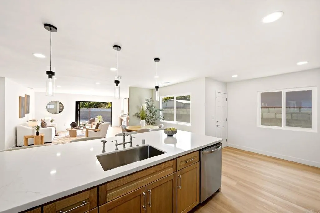 https://cdn.realtyfeed.com/cdn/127/306780081/a0fe55f45e85936f0c3224b3fd56864d.webp