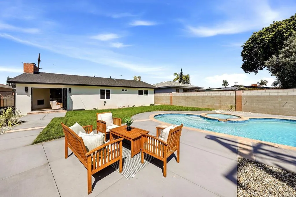 https://cdn.realtyfeed.com/cdn/127/306780081/adc312029247c53429ae258517c394a6.webp