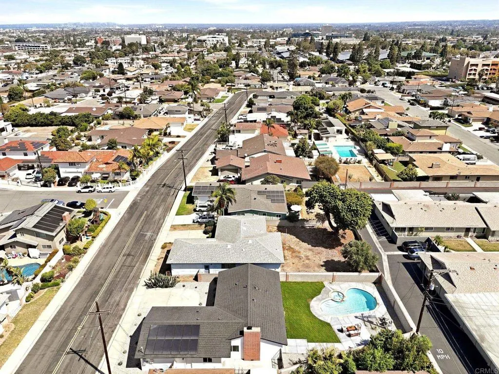 https://cdn.realtyfeed.com/cdn/127/306780081/f0b4ec8dbbeb7162299cd5d137e9e01f.webp