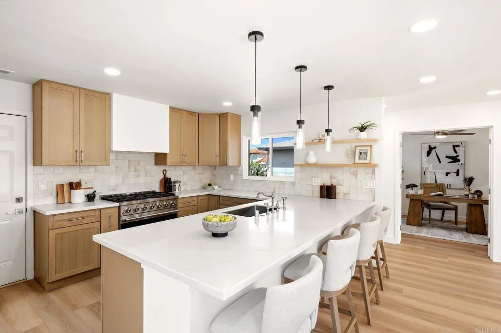 https://cdn.realtyfeed.com/cdn/127/306780081/f7c345f537307bebdcdc7f53b9a0e8db.webp