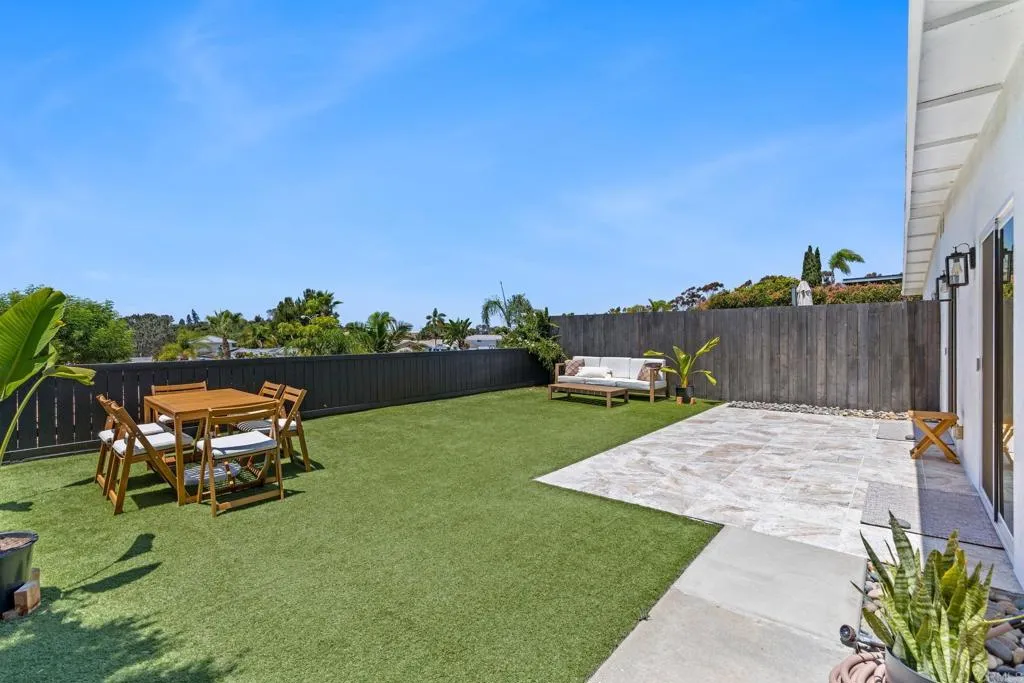 https://cdn.realtyfeed.com/cdn/127/306780098/4e611ebd5e577896962c9881d7bd8d37.webp