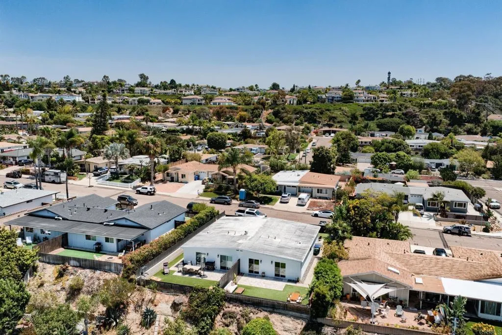 https://cdn.realtyfeed.com/cdn/127/306780098/62d7dc58c29d6efbad310ea045770fef.webp