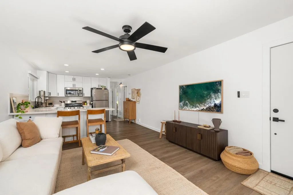 https://cdn.realtyfeed.com/cdn/127/306780098/d1d54a70243a2cb42104156f01692086.webp