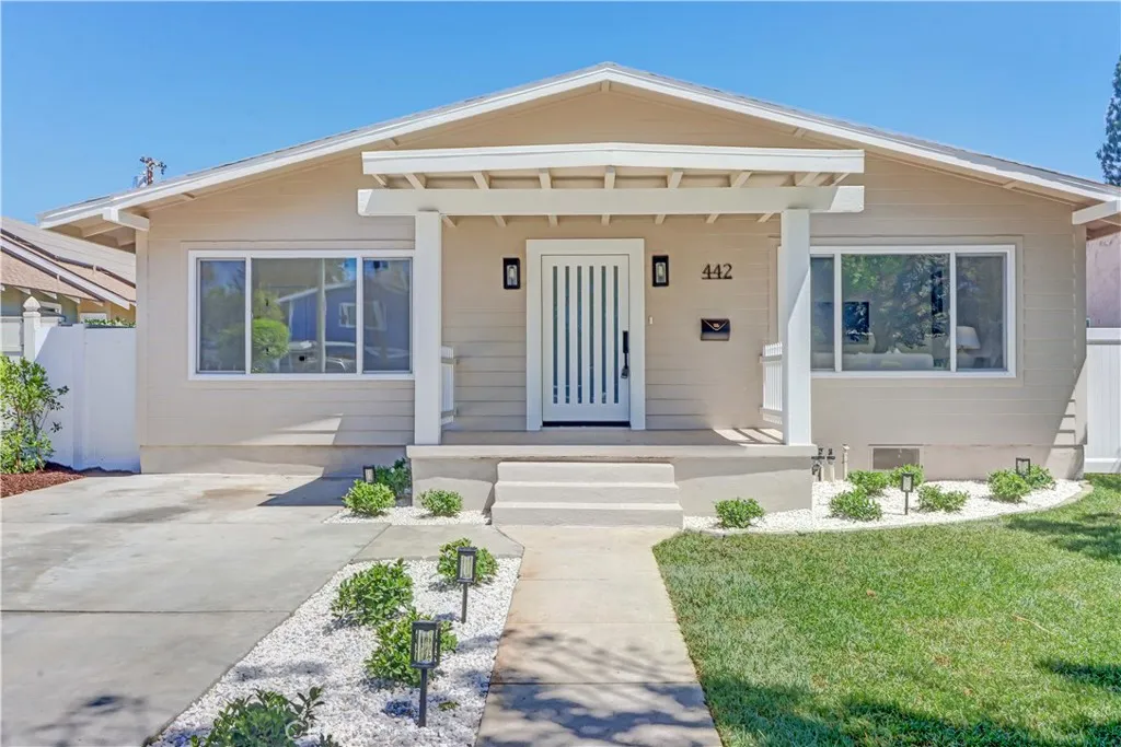 Brea, CA 92821