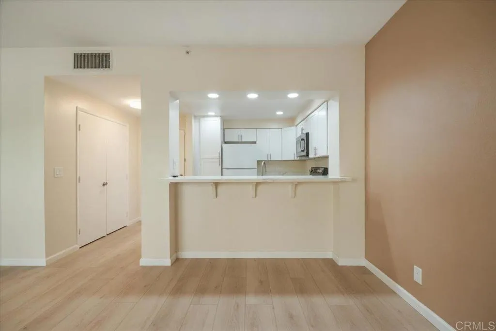 Photo #8: PTP2605736 Listing: Photo #8