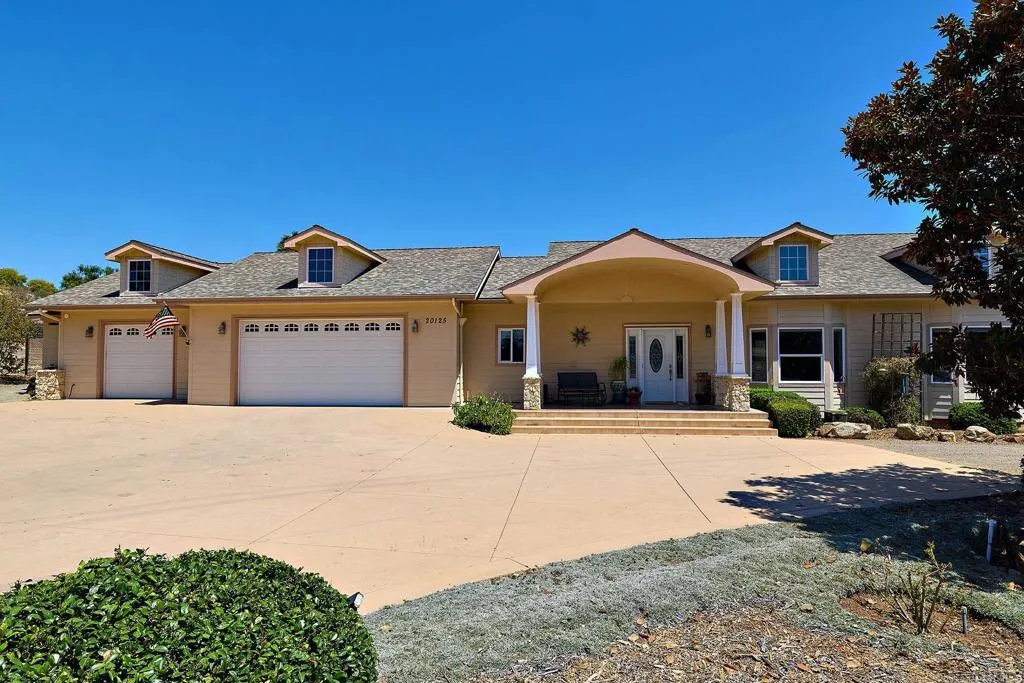 20125 Colina Encantada Way, Escondido, CA 92029 - Photo 2 of 50, Escondido, CA
