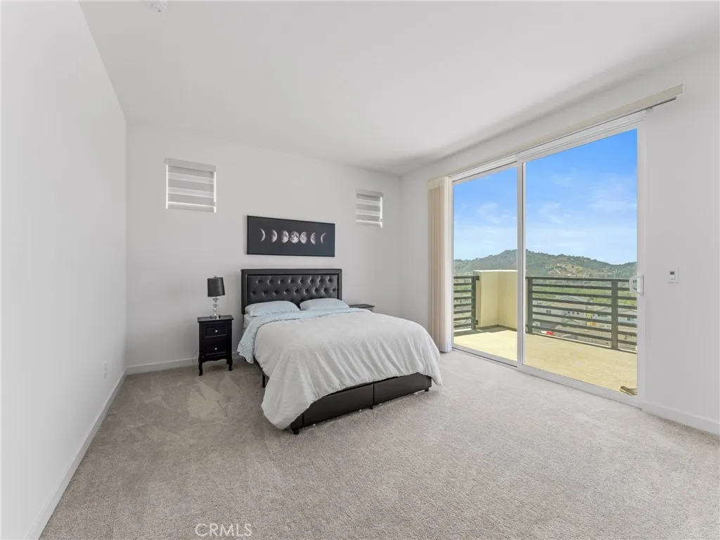 https://cdn.realtyfeed.com/cdn/127/306780229/023060493d5ed9e7de9d48bc7bfa8112.webp