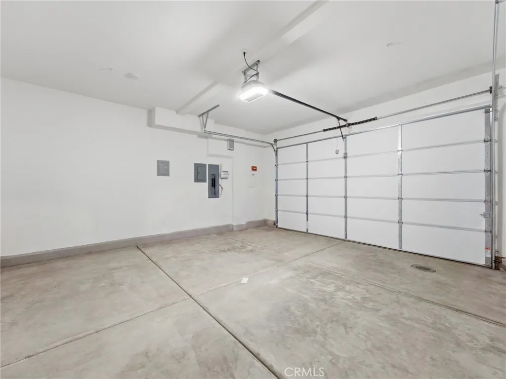 https://cdn.realtyfeed.com/cdn/127/306780229/9db6652ac8211454584a50257b6fbb79.webp