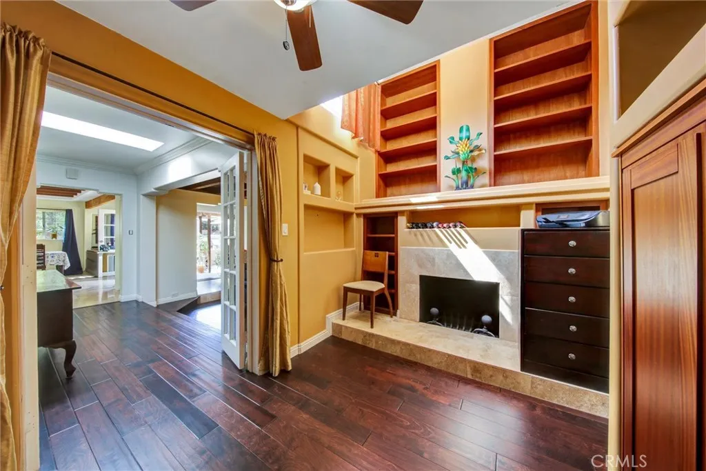 https://cdn.realtyfeed.com/cdn/127/306780265/27aa8bd27e9c6e9f06c6d3e62fd1088b.webp
