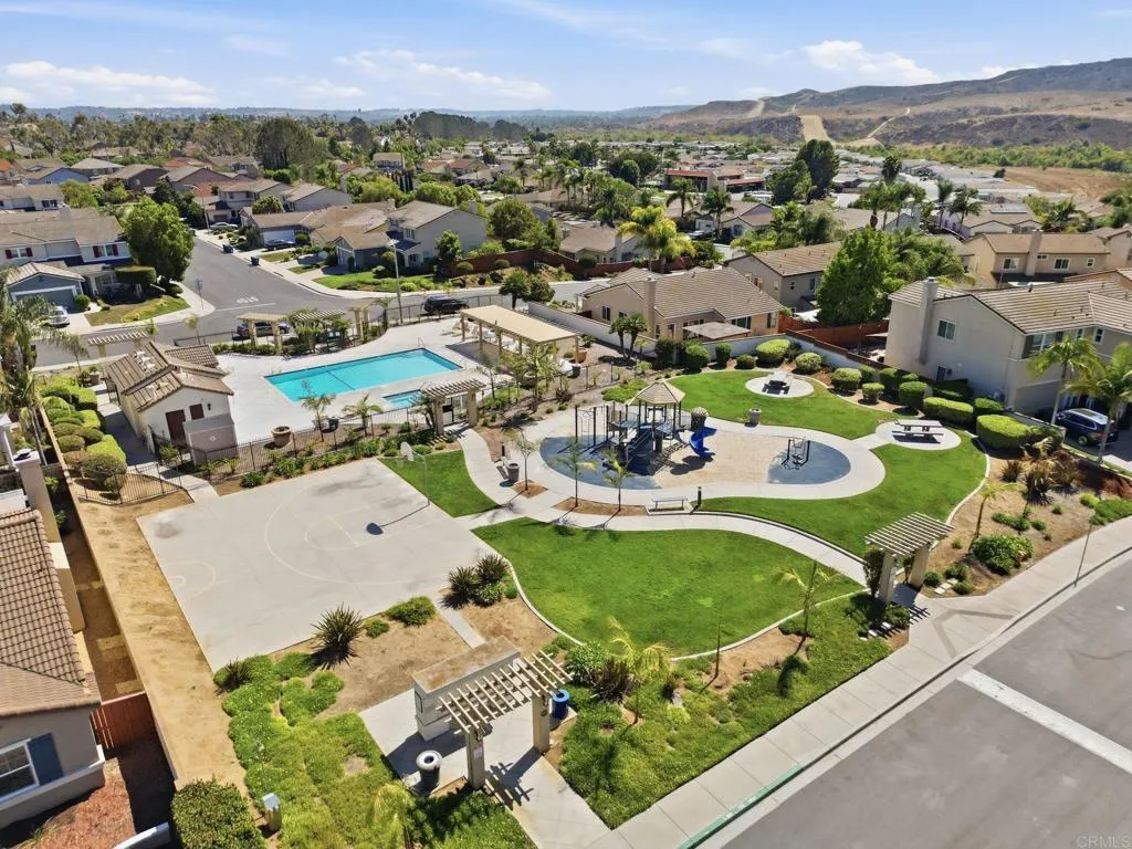 https://cdn.realtyfeed.com/cdn/127/306780275/56bff4aa7399152efbd8abe0f345f685.webp