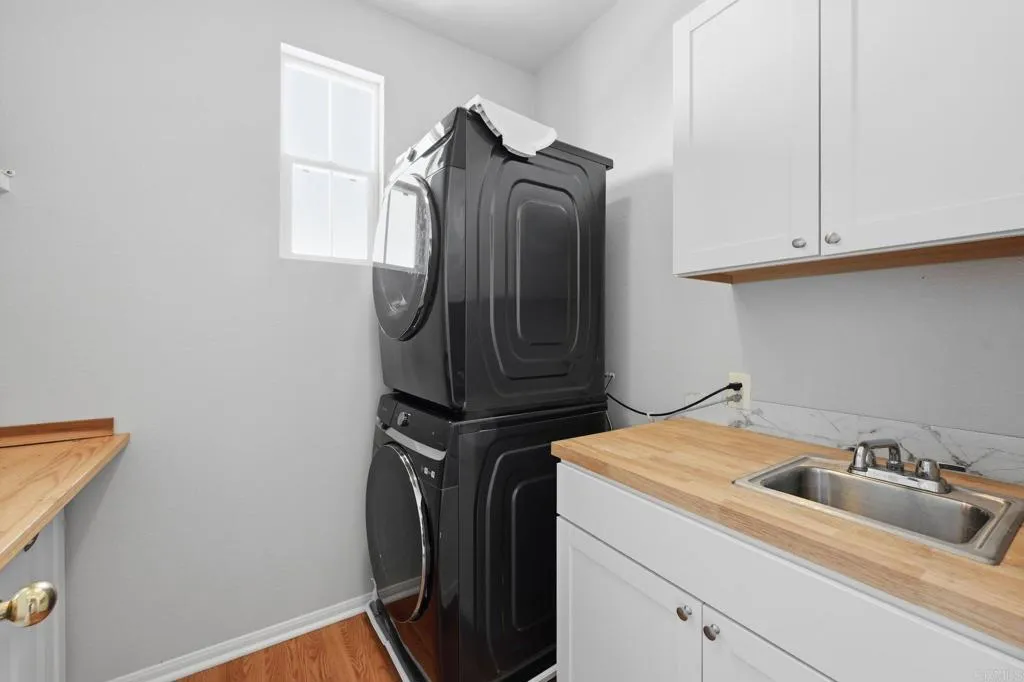 https://cdn.realtyfeed.com/cdn/127/306780275/e0fc9cd7e719a2b1bf66eea21f7819f7.webp