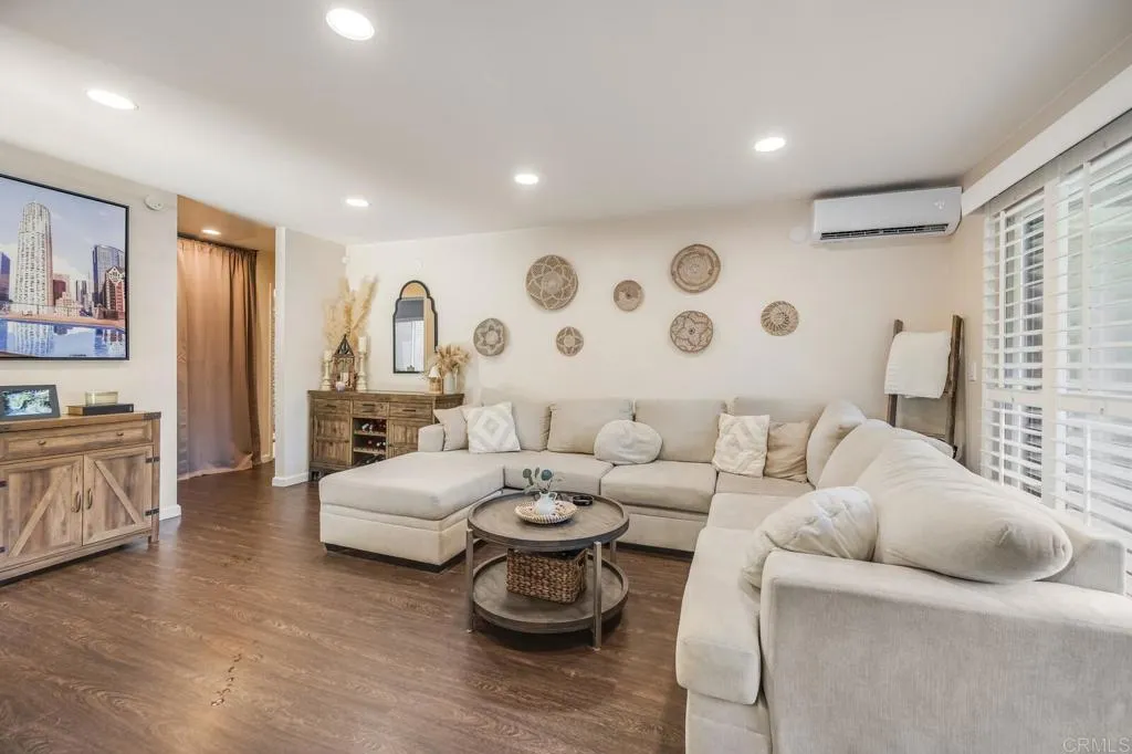 7320 Park Ridge Blvd Unit 113, Del Cerro, CA 92120 - Photo 3 of 23, Del Cerro, CA