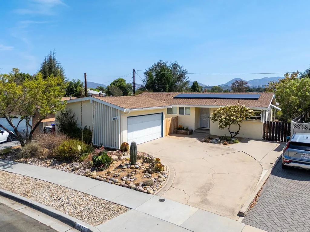 https://cdn.realtyfeed.com/cdn/127/306780294/251baae2613ba04e2d8e5dda8906141d.webp