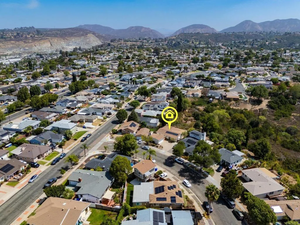 https://cdn.realtyfeed.com/cdn/127/306780294/4ef3a35690f877635df5b0ea62ea2316.webp