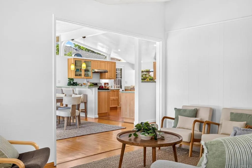 https://cdn.realtyfeed.com/cdn/127/306780294/6377f798c0611f137fc0cbd66b2db016.webp