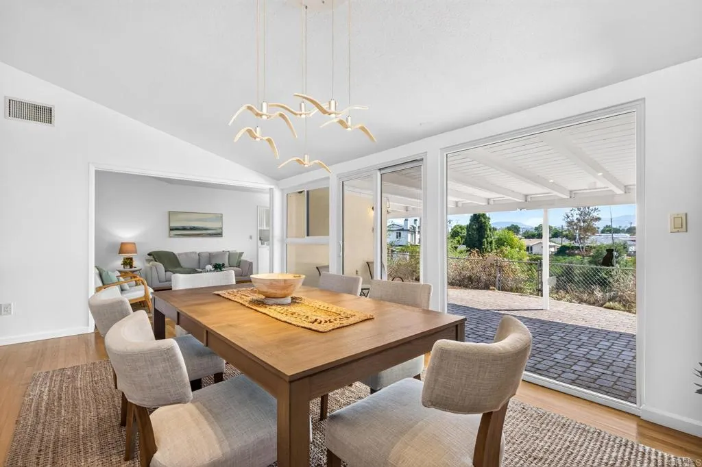 https://cdn.realtyfeed.com/cdn/127/306780294/9228726f8410ec4c5a2cf8ff8314487d.webp